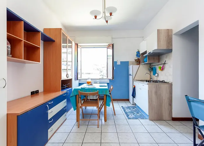 Erasmus Home